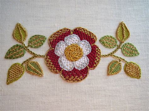 tudor embroidery patterns